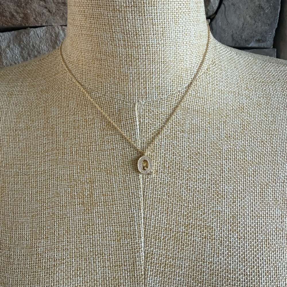 New🌟”Q” Anthropologie -Elegant Gold Pendant Necklace